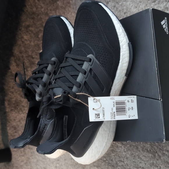 Adidas ultraboost 21 - Picture 4 of 11